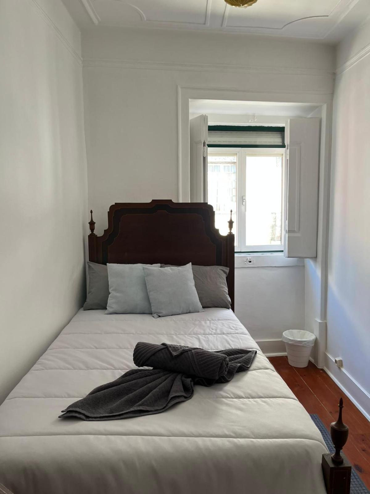 Lisboa Principe Real Home - Casa De Hospedes Rum bild